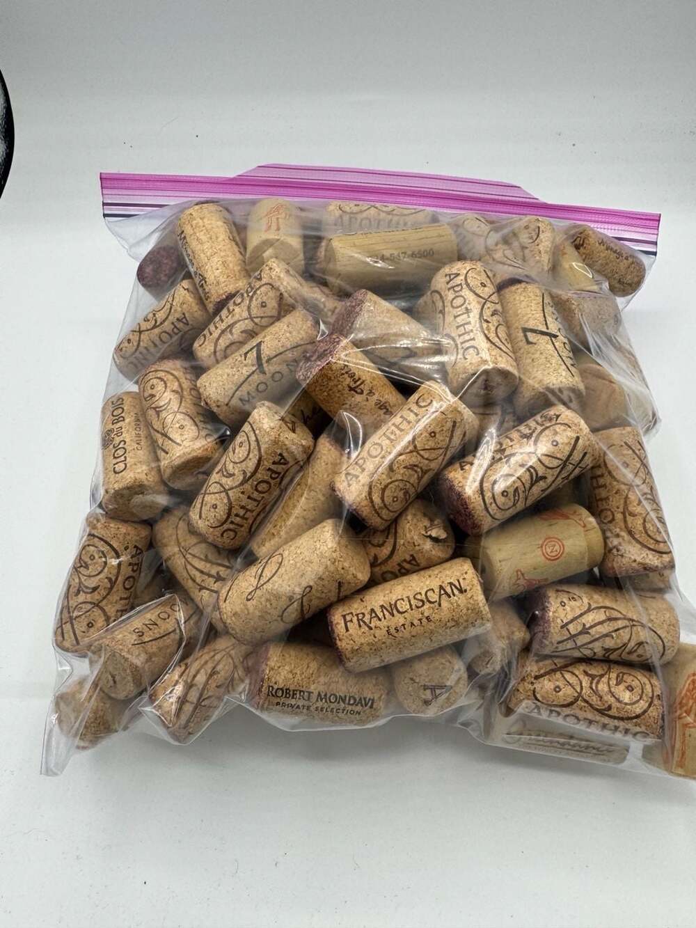Assorted Wine Corks Craft Lot Apothic Robert Mondavi  Artisan supply!